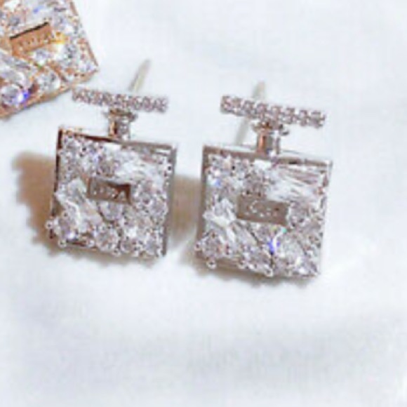 New Sterling silver luxury earrings - Picture 2 of 2